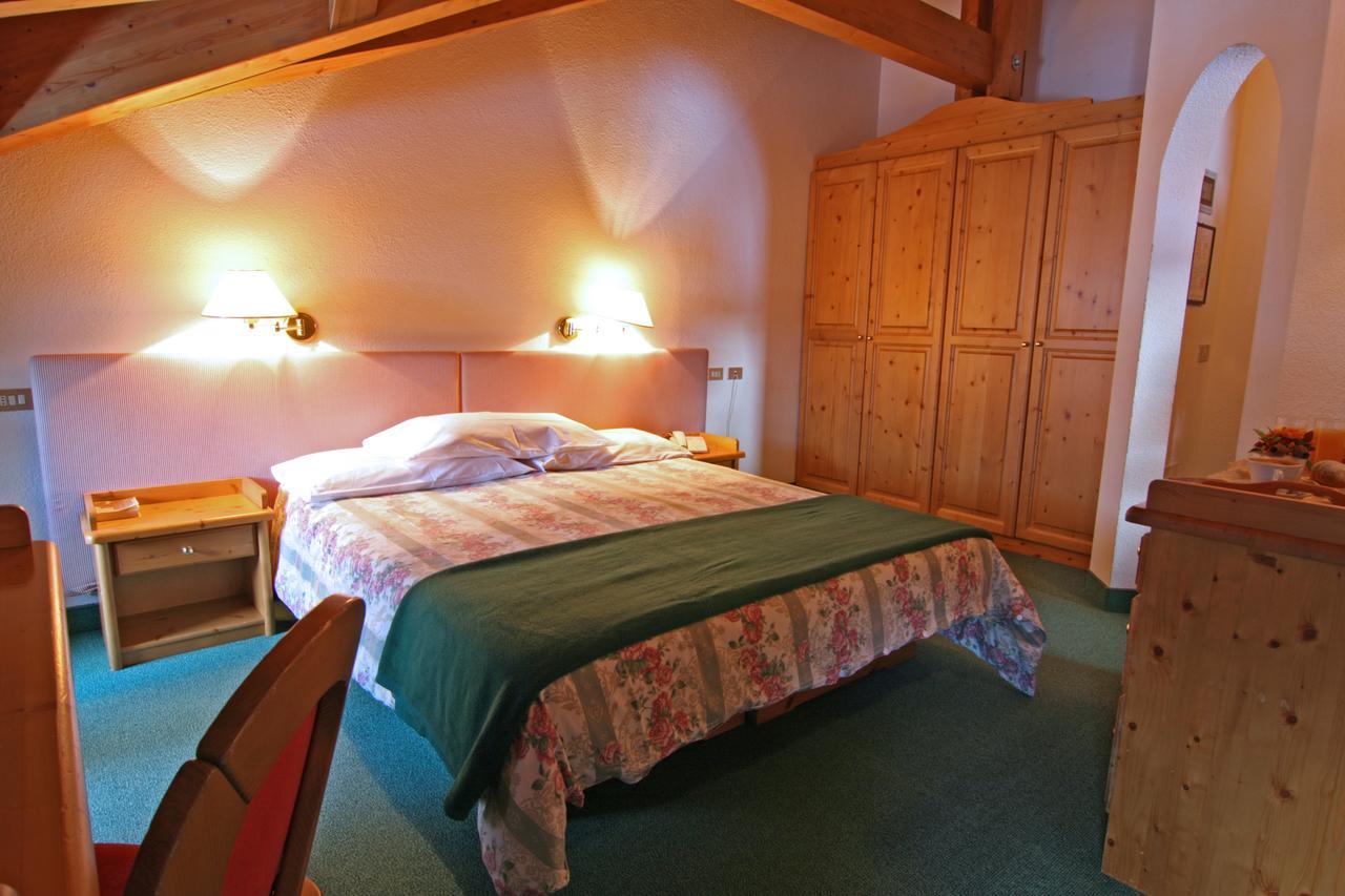 B&B Garni Villa Campitello Кампителло-ди-Фасса Экстерьер фото